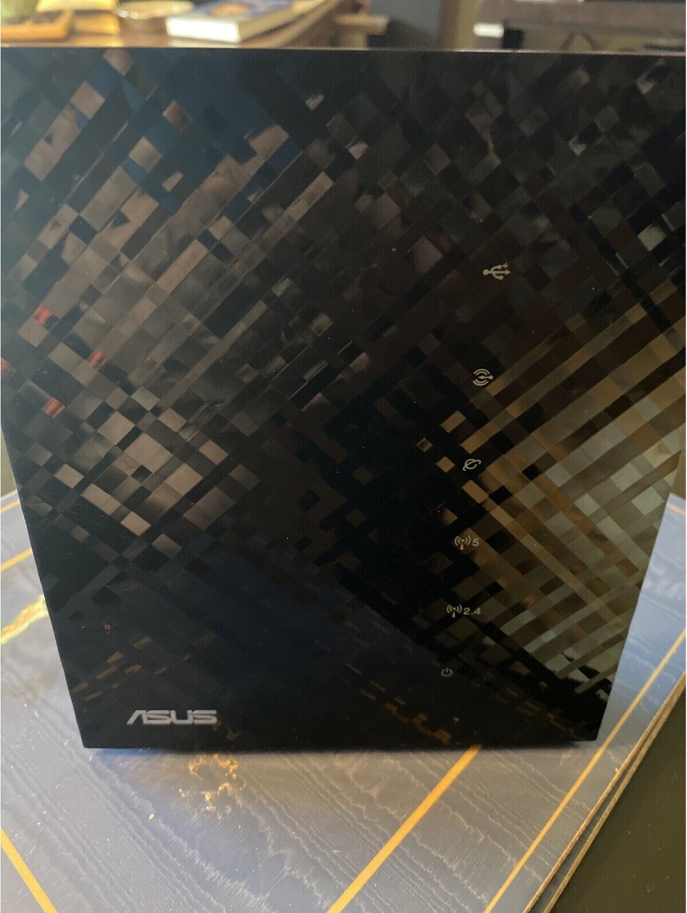 ASUS RT-N56U 300 Mbps 4-Port Gigabit Wireless N Router